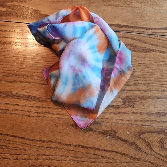 2/$20 SALE! Lovely silk scarf - Picture 7 of 7